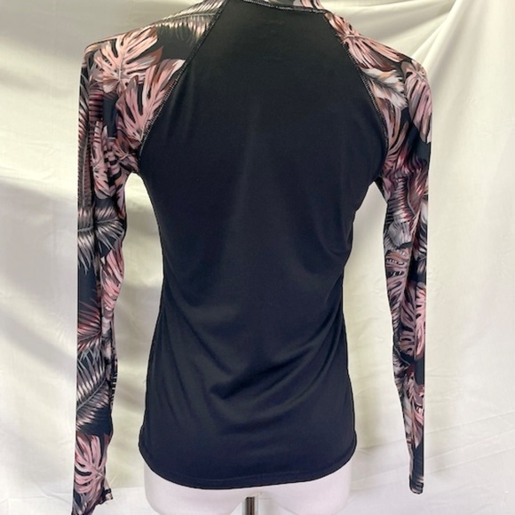 Hurley Women’s Black with Pink & Brown Frond Sleeves Size XS - Picture 4 of 5